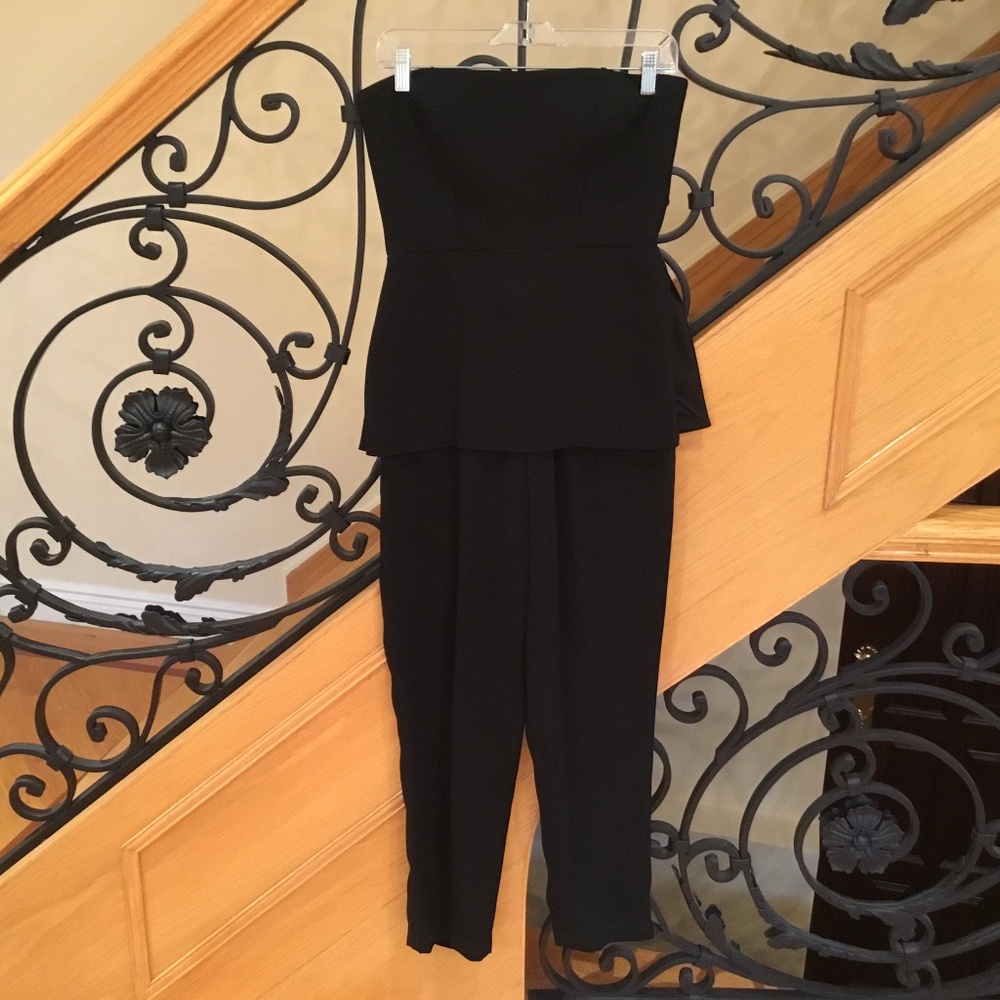 BCBG MAXAZRIA STRAPLESS JUMPSUIT. BRAND NEW